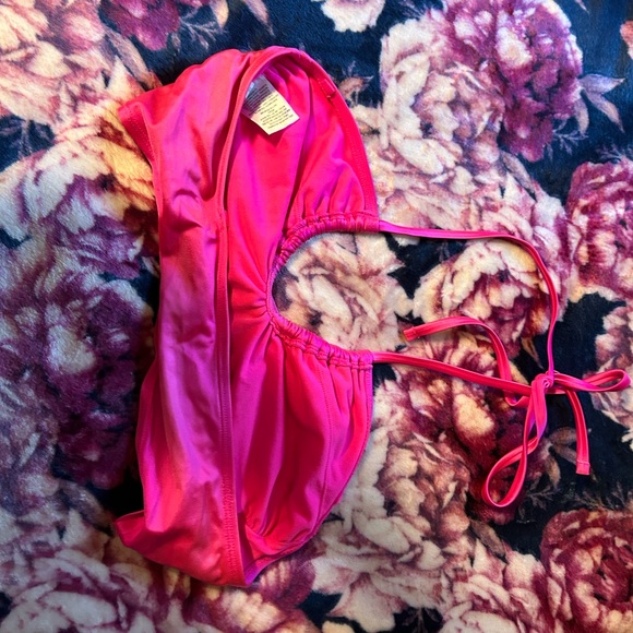 cute hot pink swimsuit top🩷 - Picture 5 of 5